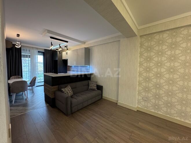 Продаётся 2-комн. новостройка 64 м², м. Ази Асланов, photo 1 from 8