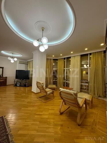 İcarəyə verilir 4 otaqlı yeni tikili 230 m², 28 May m., photo 6 from 31