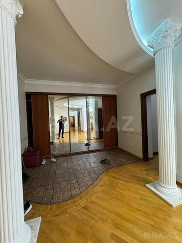 İcarəyə verilir 4 otaqlı yeni tikili 230 m², 28 May m., photo 21 from 31
