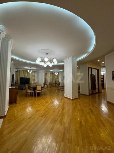 İcarəyə verilir 4 otaqlı yeni tikili 230 m², 28 May m., photo 23 from 31