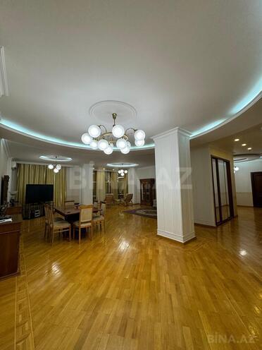 İcarəyə verilir 4 otaqlı yeni tikili 230 m², 28 May m., photo 8 from 31