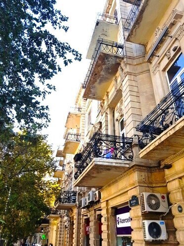 İcarəyə verilir 2 otaqlı köhnə tikili 50 m², Sahil m., photo 1 from 8