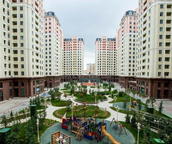 Продаётся 2-комн. новостройка 76 м², м. Элмляр Академиясы, photo 1 from 8