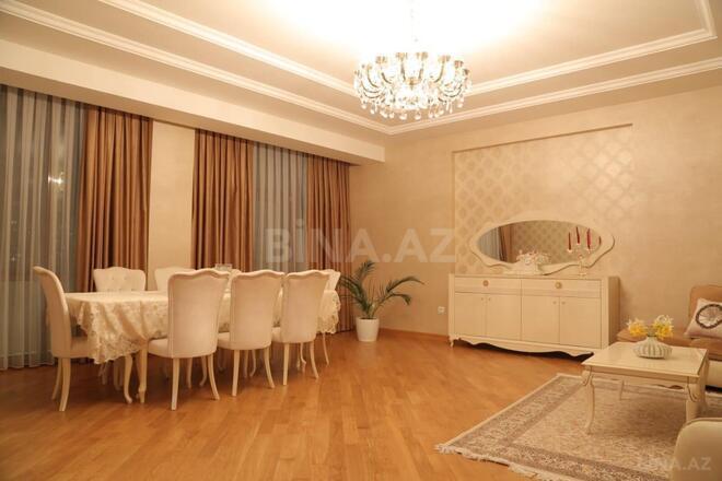 Продаётся 3-комн. новостройка 170 м², м. Низами, photo 17 from 23