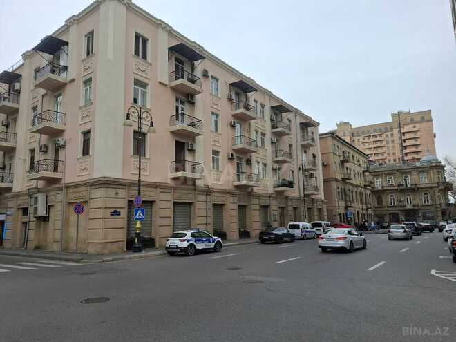 Продаётся 3-комн. вторичка 80 м², м. Сахил, photo 1 from 15