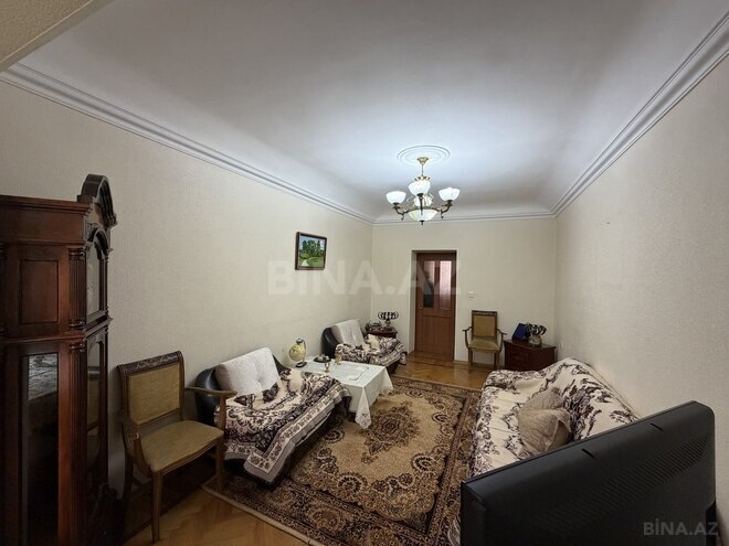 Продаётся 2-комн. вторичка 80 м², м. Элмляр Академиясы, photo 8 from 24