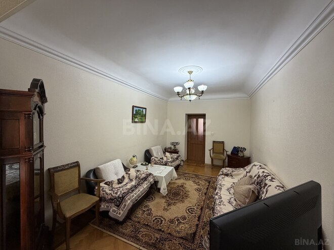 Продаётся 2-комн. вторичка 80 м², м. Элмляр Академиясы, photo 7 from 24