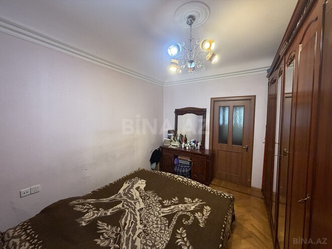 Продаётся 2-комн. вторичка 80 м², м. Элмляр Академиясы, photo 12 from 24
