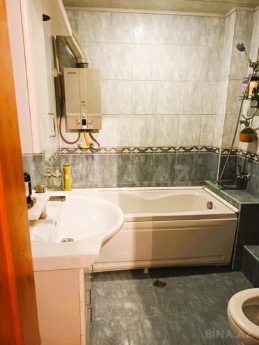 Продаётся 3-комн. вторичка 70 м², м. 28 мая, photo 15 from 18