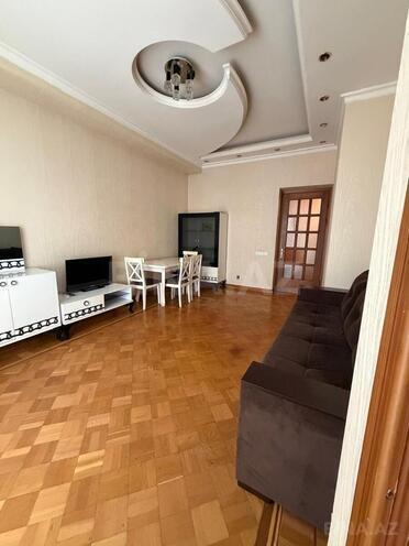 Сдаётся 2-комн. вторичка 70 м², м. Ичеришехер, photo 3 from 11