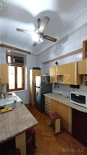 Satılır 3 otaqlı köhnə tikili 150 m², Sahil m., photo 17 from 29