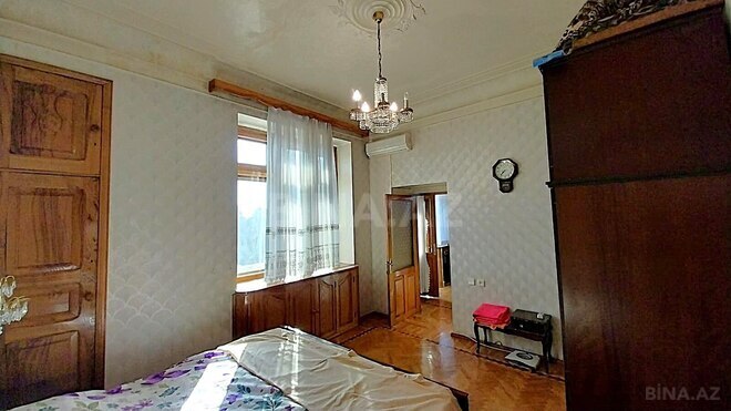 Satılır 3 otaqlı köhnə tikili 150 m², Sahil m., photo 14 from 29