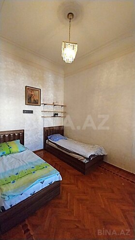 Satılır 3 otaqlı köhnə tikili 150 m², Sahil m., photo 20 from 29