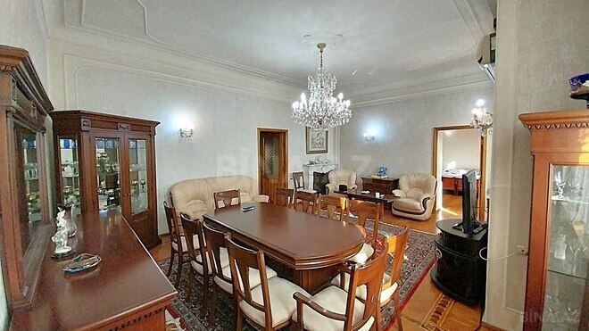 Satılır 3 otaqlı köhnə tikili 150 m², Sahil m., photo 6 from 29