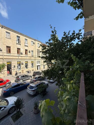 Satılır 2 otaqlı köhnə tikili 60 m², 28 May m., photo 11 from 14