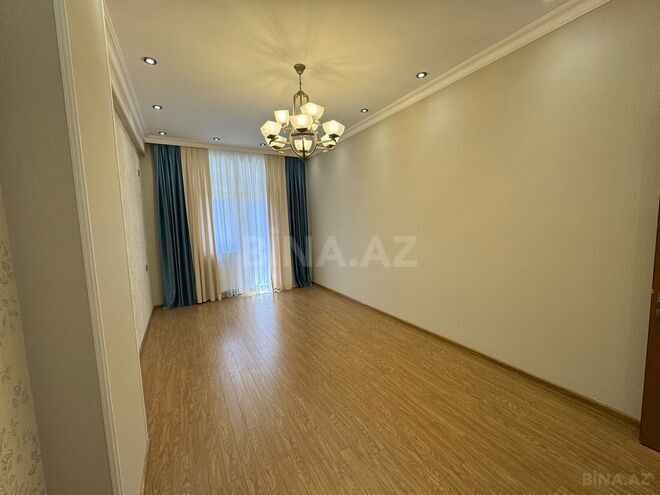 Продаётся 3-комн. новостройка 140 м², м. Нефтчиляр, photo 9 from 17