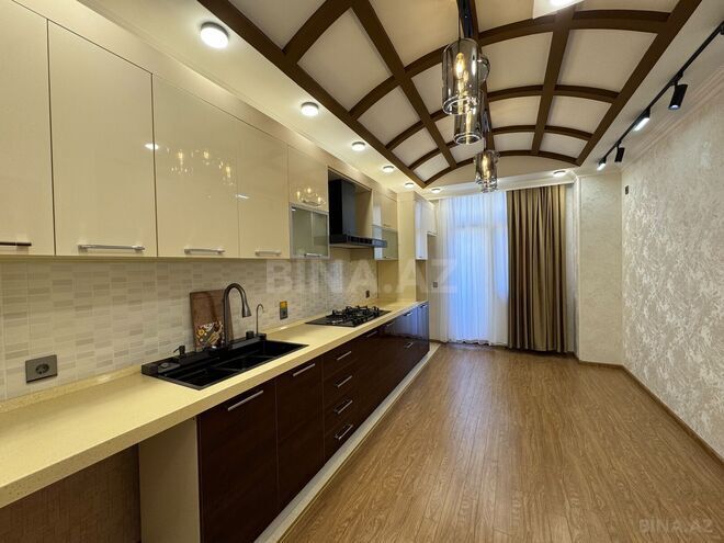 Продаётся 3-комн. новостройка 140 м², м. Нефтчиляр, photo 13 from 17