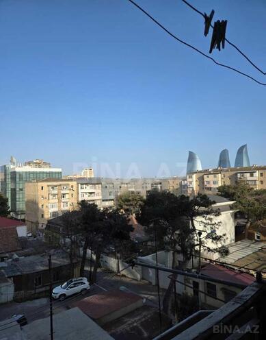 Satılır 3 otaqlı köhnə tikili 90 m², Yasamal r., photo 1 from 14