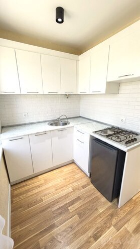 Satılır 1 otaqlı köhnə tikili 35 m², Elmlər Akademiyası m., photo 5 from 9