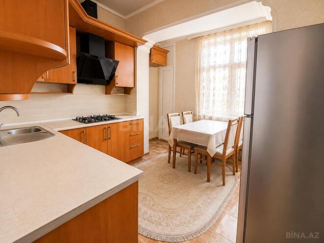 Satılır 4 otaqlı köhnə tikili 120 m², Neftçilər m., photo 12 from 14