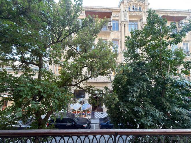 Продаётся 3-комн. вторичка 110 м², м. Сахил, photo 14 from 25