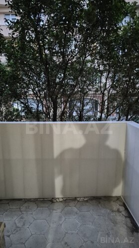 Продаётся 2-комн. вторичка 40 м², м. Элмляр Академиясы, photo 9 from 10