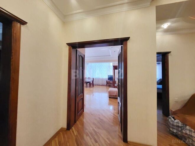 İcarəyə verilir 3 otaqlı yeni tikili 130 m², Nizami m., photo 7 from 19