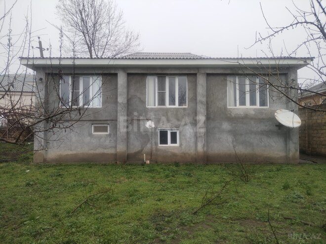 Продаётся 4-комн. дом/дача 225 м², photo 1 from 9
