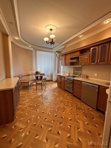 Satılır 3 otaqlı yeni tikili 140 m², İnşaatçılar m., photo 11 from 15