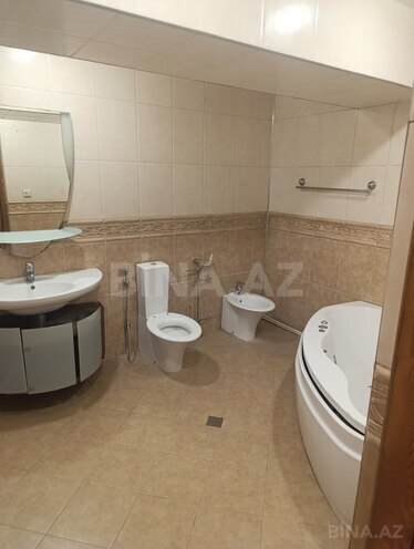 Продаётся 3-комн. вторичка 137 м², м. 28 мая, photo 13 from 27