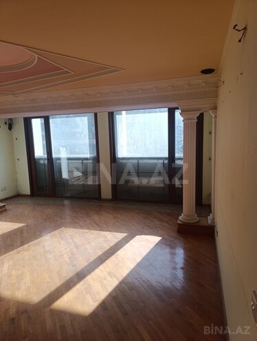 Продаётся 3-комн. вторичка 137 м², м. 28 мая, photo 21 from 27