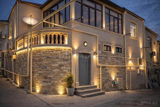Satılır 6 otaqlı həyət evi/bağ evi 298 m², 7-ci mikrorayon q., photo 1 from 28