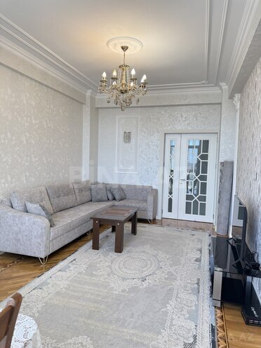 Сдаётся 2-комн. новостройка 68 м², м. 8 ноября, photo 8 from 19