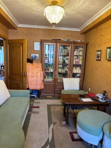 Satılır 3 otaqlı köhnə tikili 95 m², 28 May m., photo 11 from 14