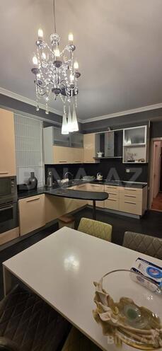 İcarəyə verilir 5 otaqlı köhnə tikili 220 m², 28 May m., photo 12 from 19