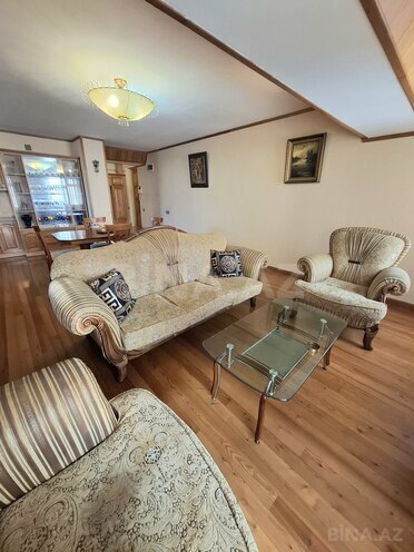 Satılır 3 otaqlı köhnə tikili 70 m², Sahil m., photo 5 from 19