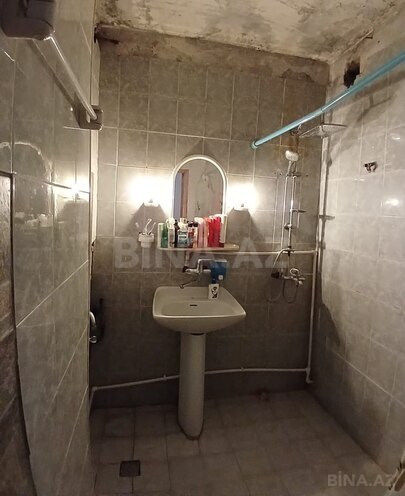 Satılır 2 otaqlı köhnə tikili 65 m², Xalqlar Dostluğu m., photo 11 from 12