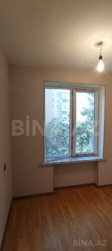 Продаётся 2-комн. вторичка 35 м², м. Кара Караев, photo 7 from 14
