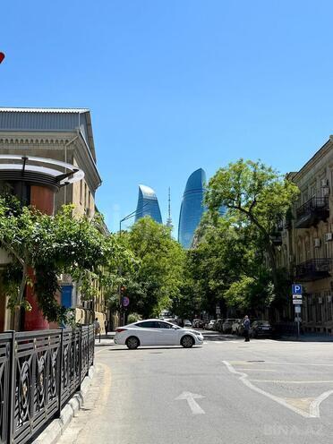 Satılır 3 otaqlı köhnə tikili 100 m², İçəri Şəhər m., photo 6 from 16