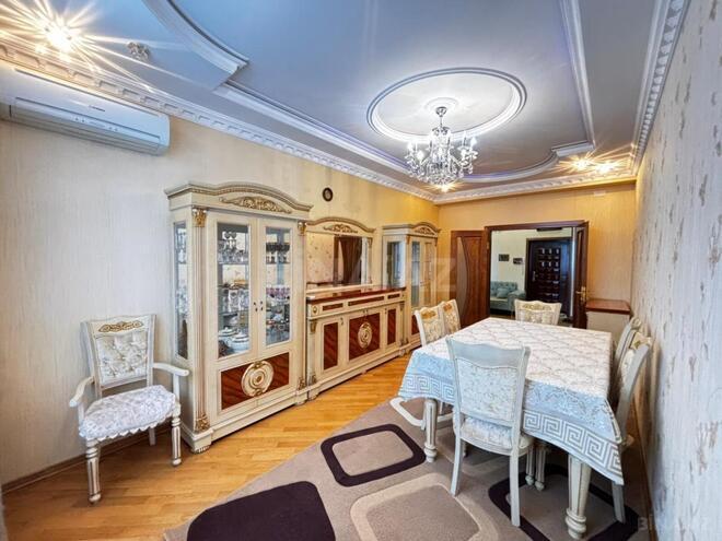 Сдаётся 3-комн. новостройка 119 м², м. Кара Караев, photo 1 from 21