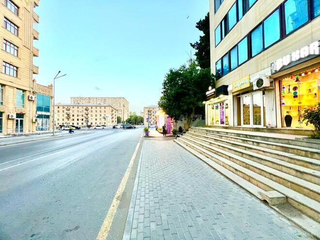 Продаётся 2-комн. вторичка 65 м², м. Нариман Нариманов, photo 3 from 32