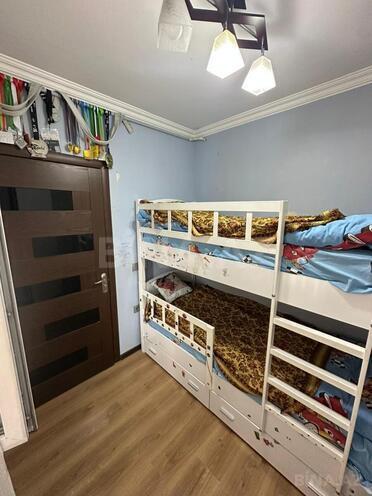 Продаётся 3-комн. вторичка 45 м², м. Иншаатчылар, photo 9 from 13