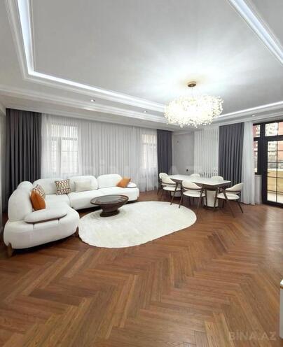 Сдаётся 3-комн. новостройка 140 м², Насиминский  р., photo 1 from 12
