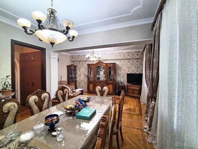 Satılır 5 otaqlı köhnə tikili 150 m², Yasamal r., photo 7 from 31
