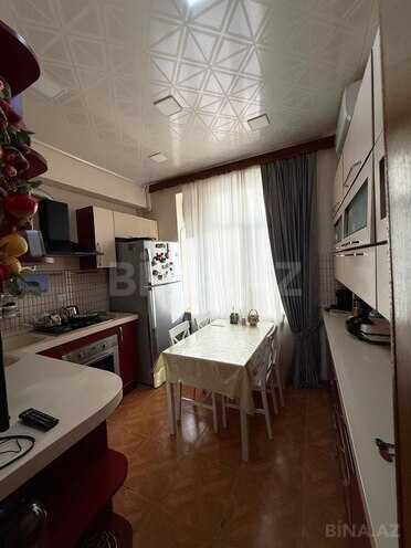 Satılır 5 otaqlı köhnə tikili 150 m², Yasamal r., photo 18 from 31