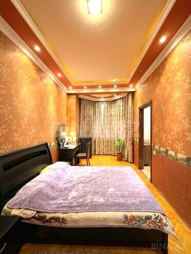 Продаётся 2-комн. вторичка 70 м², м. Элмляр Академиясы, photo 3 from 9