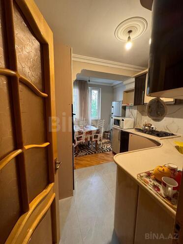 Продаётся 3-комн. вторичка 70 м², м. Элмляр Академиясы, photo 3 from 28