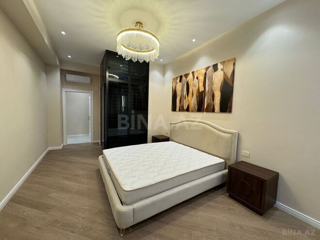 Сдаётся 3-комн. новостройка 140 м², м. Низами, photo 11 from 24