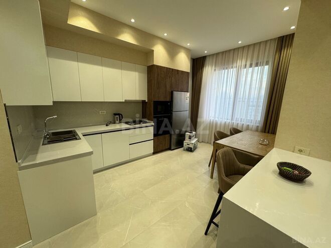Сдаётся 3-комн. новостройка 140 м², м. Низами, photo 10 from 24