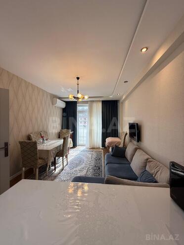 Продаётся 2-комн. новостройка 53 м², м. Иншаатчылар, photo 1 from 15